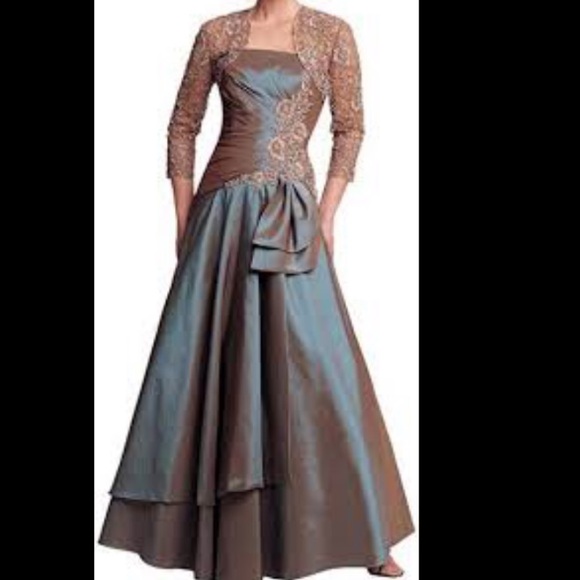 Mon Cheri Dresses & Skirts - 🥂MON CHERI🥂CHAMPAGNE TEAL IRIDESCENT GOWN🥂